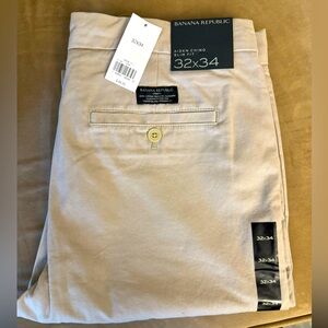 Banana Republic Men’s Aiden Chino Slim Fit NWT 32x34